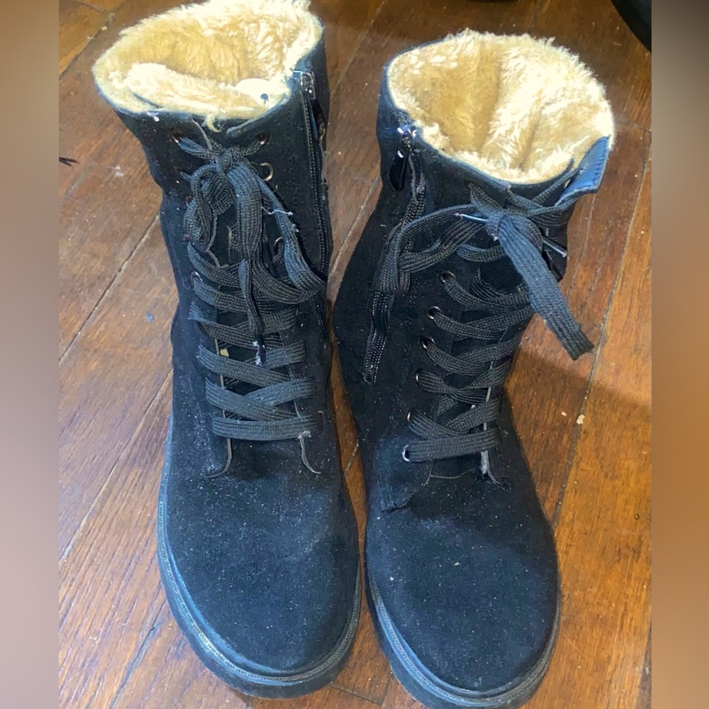 Lace up side zipper snow boots